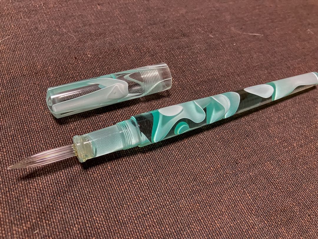 helico ヘリコ 〈諏訪 匠〉 アクリル ガラスペン キャップ付き 湧き水