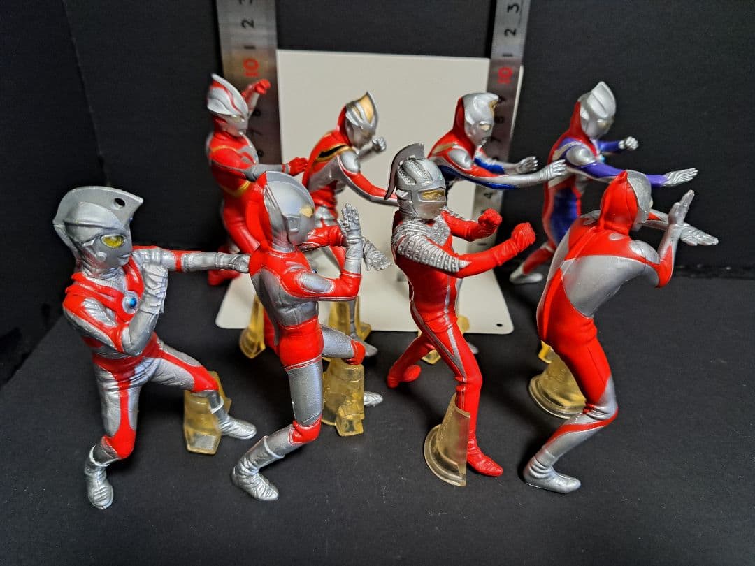 バンダイHDM創絶「超ウルトラ8兄弟」ノーマル・グリッター16体セット