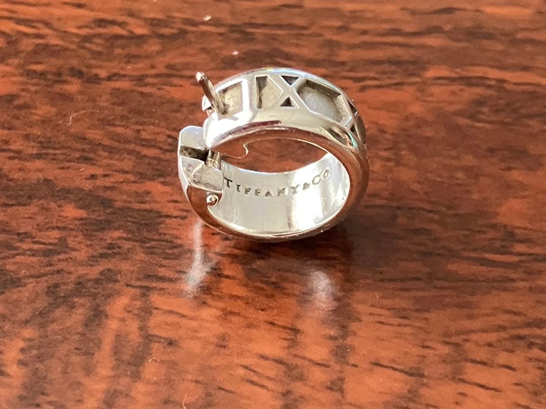 Tiffany & Co. アトラスシルバーピアス片側のみ(箱・ポーチ付き)