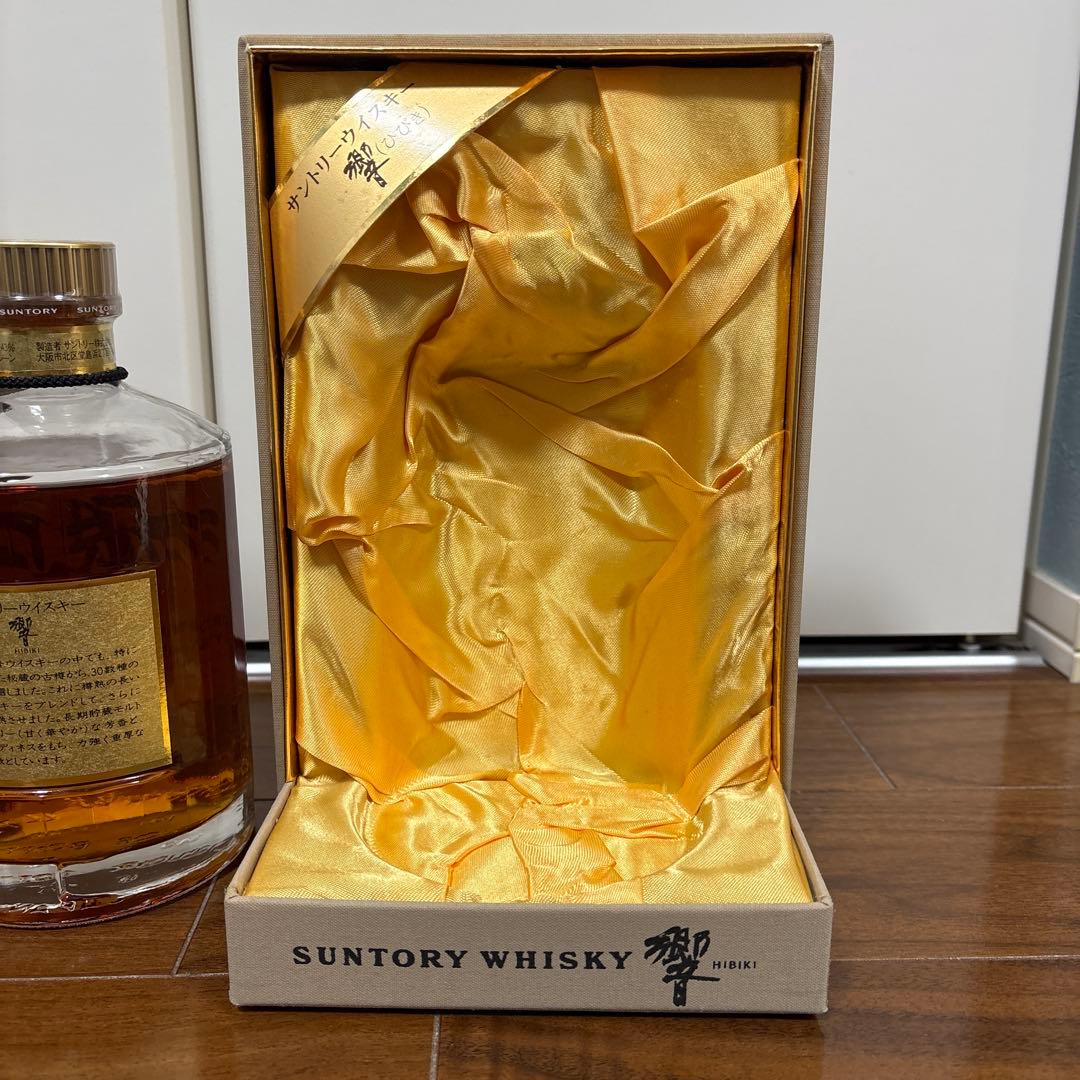 サントリー ウィスキー 響 金キャップ SH-01