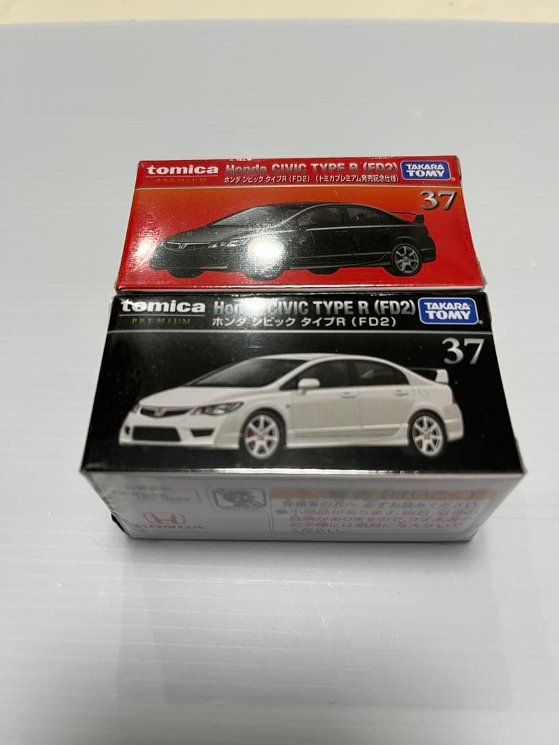 トミカ　トミカプレミアム発売記念仕様8点　通常4点セット