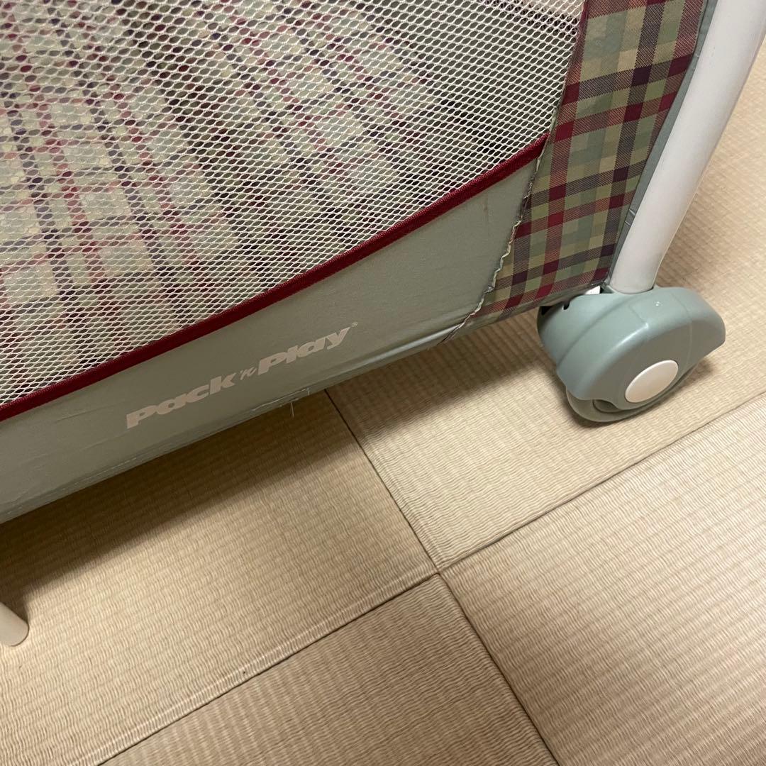 Graco グレコ　ベビーベッド　赤チェック