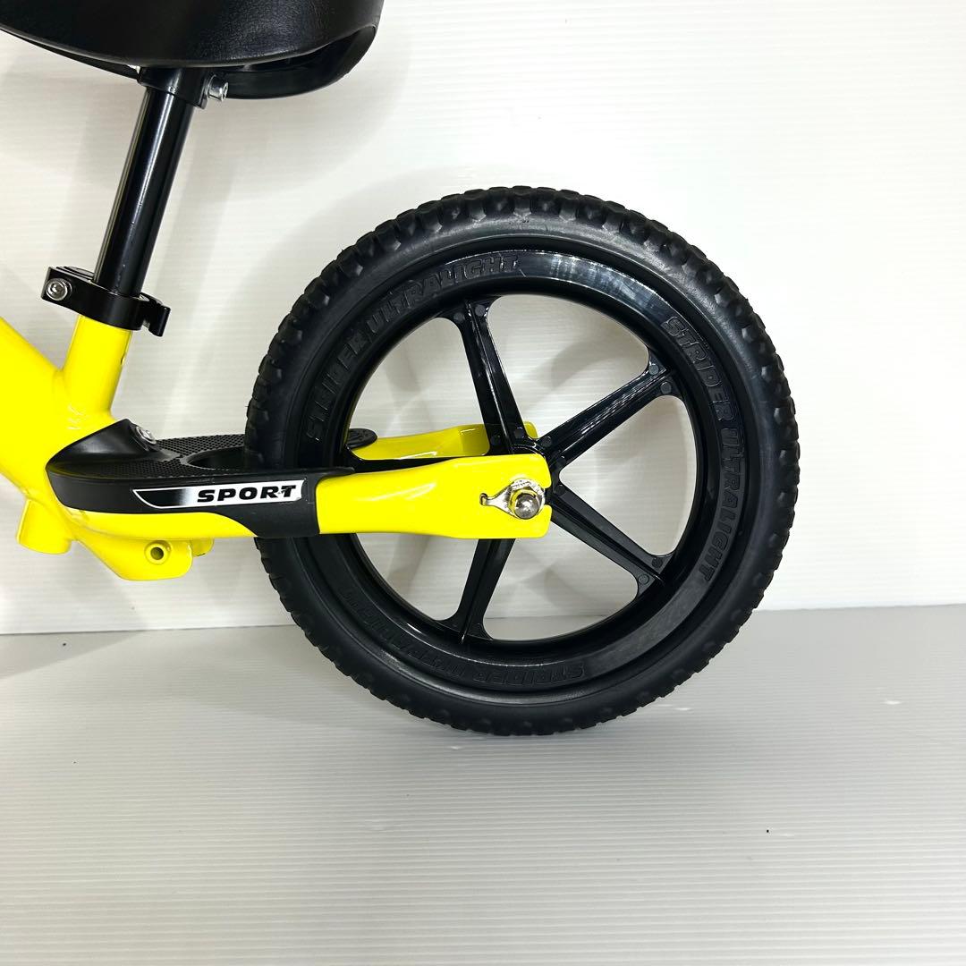 未使用級☆希少カラー ストライダー スポーツ イエロー キックバイク 補助なし