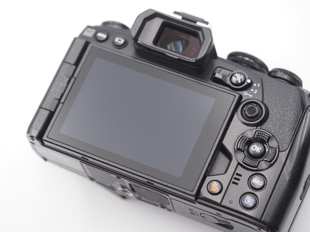 OLYMPUS OM-D E-M1MARKⅢ