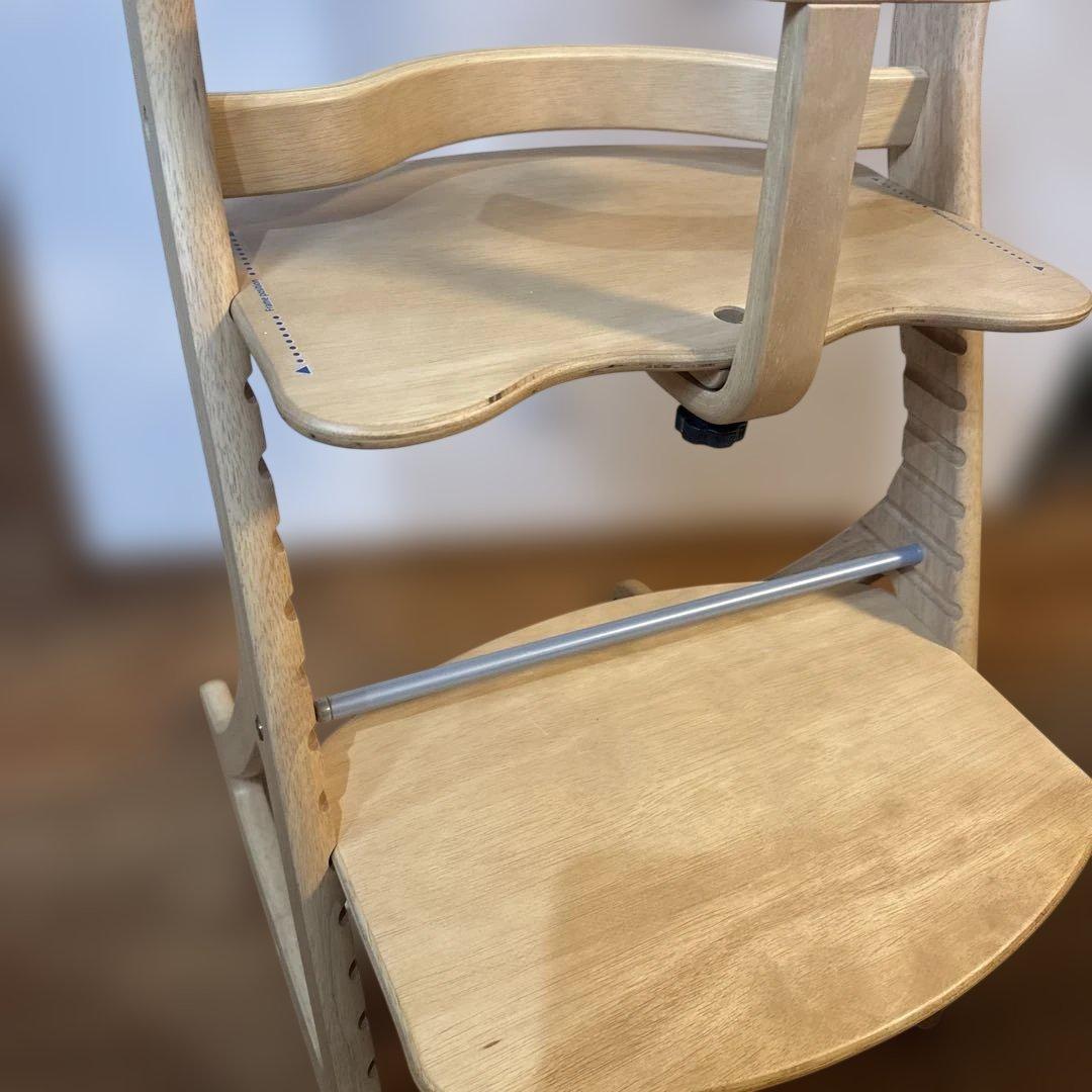 【美品・匿名配送】大和屋 すくすくチェアスリムプラス テーブル•ガード付属