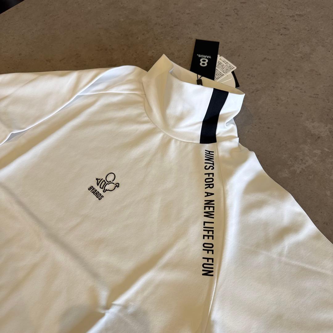 ハチヤーズ ホワイトハイネックシャツ