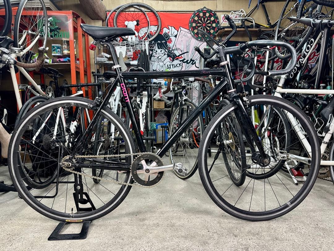 GIANT Fixer ピスト基本分解発送送料無料！完成車配送等ご相談ください！