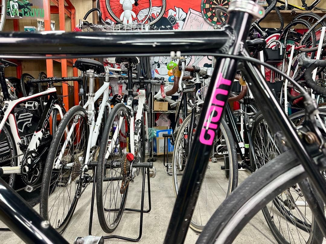 GIANT Fixer ピスト基本分解発送送料無料！完成車配送等ご相談ください！