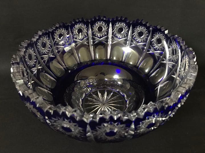 ガラスボウル　茶道具　菓子入れ　食器　切子