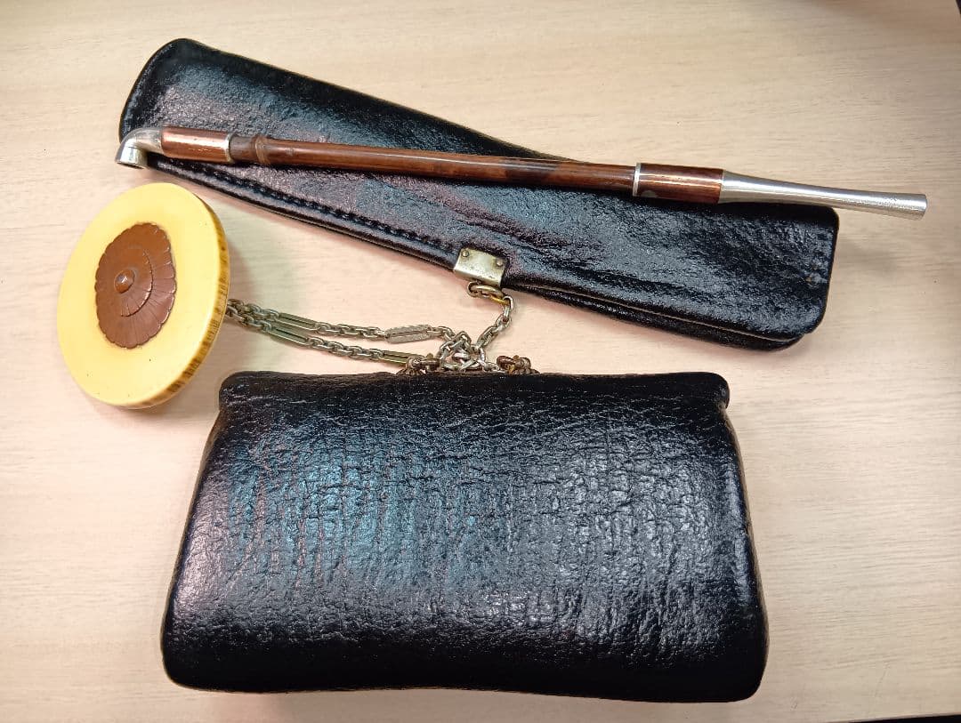 煙草入／天狗前金具／極上美品金工根付／２色煙管