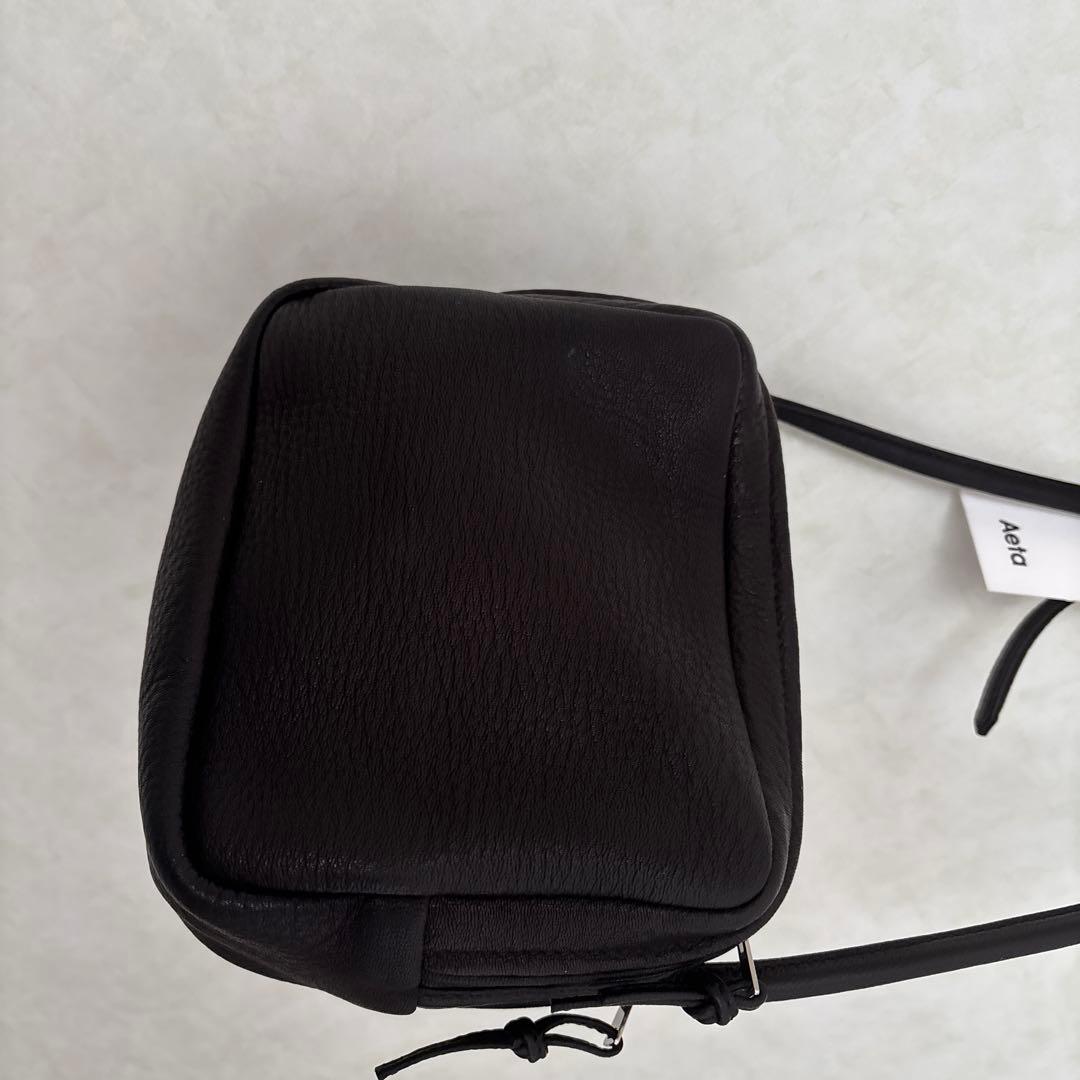 aeta DA108 スクエアショルダーバッグ