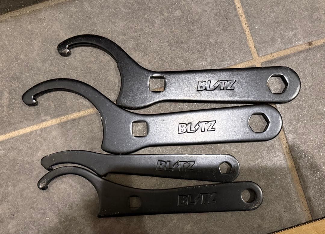 ブリッツ ダンパー ZZ-R フルタップ式 車高調 ハリアー/RAV4