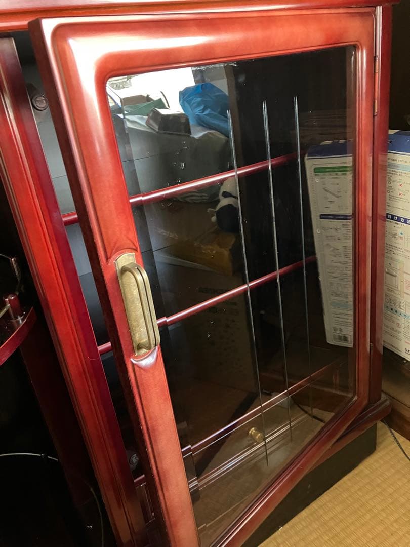 木製　アンティーク家具　お酒のボトルやグラス・食器の収納棚　西洋スタイルガラス扉