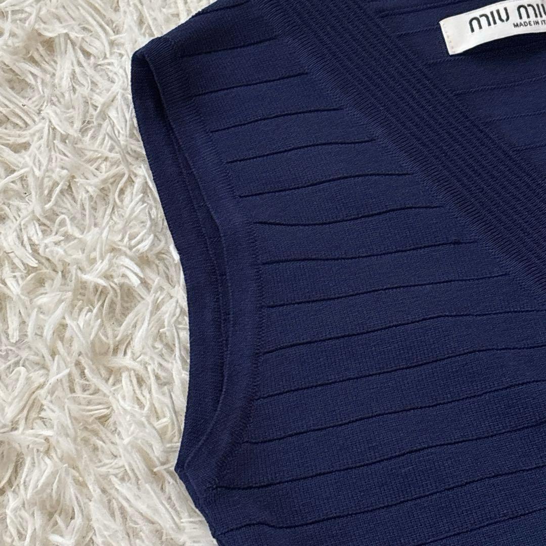 miu miu ノースリーブVネックニットワンピース　ネイビー　ミニ丈　タイト