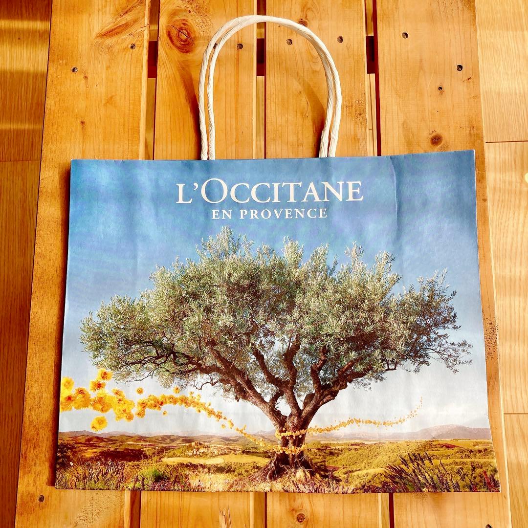 【新品未開封】プレゼント用ペーパーバッグ付き ロクシタンハンドクリーム8本セット