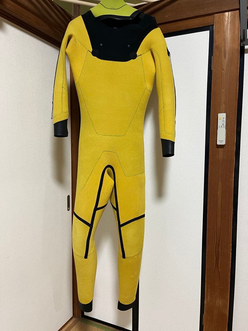 【定価16万円】BE WET セミドライ　AGチタン　ウェットスーツ　5×3㎜