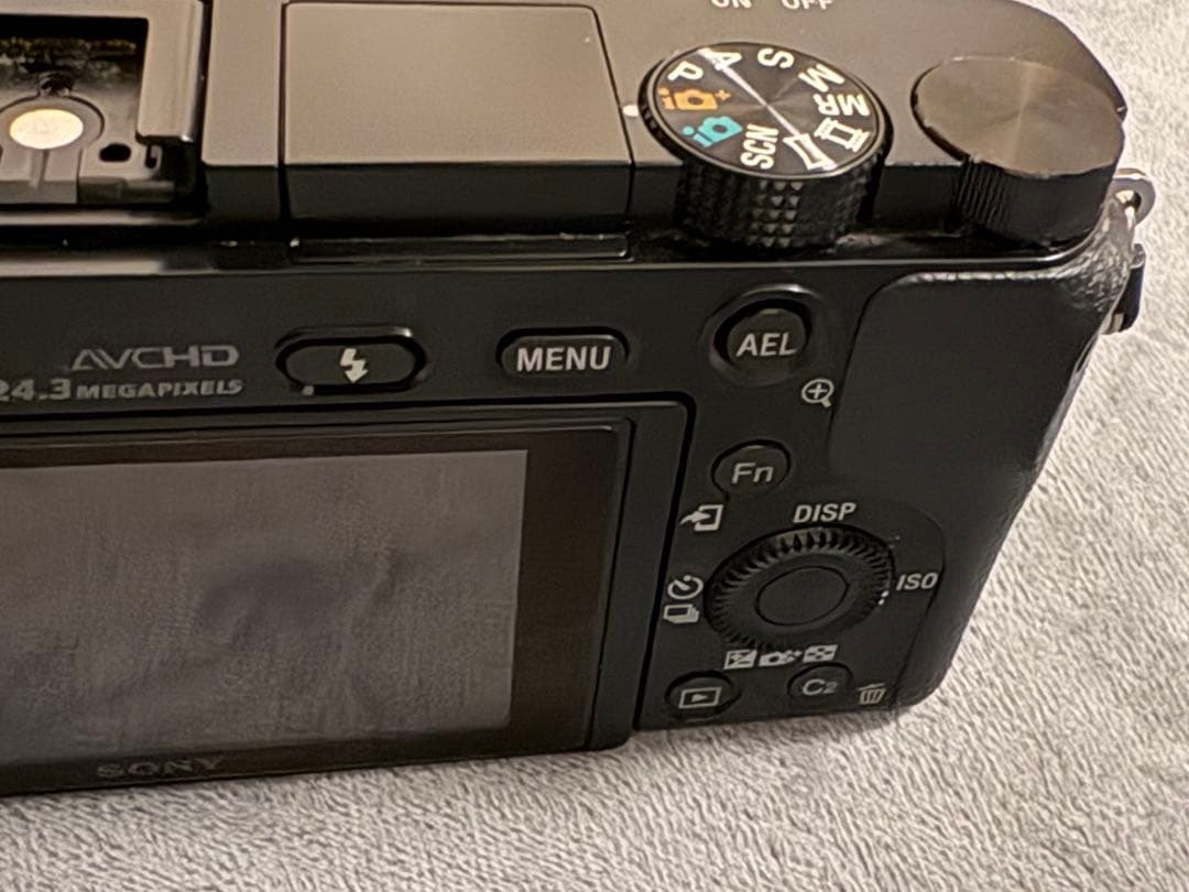 SONY α6000 説明書付 SEL18200LE付き