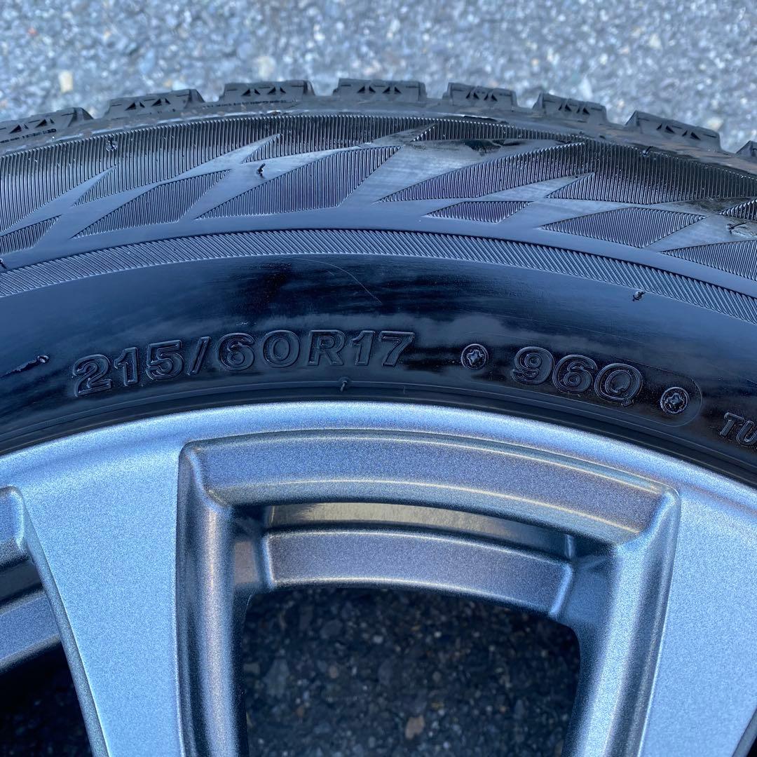中古バリ溝‼️ブリヂストンスタッドレスセット215/60R17カローラクロス