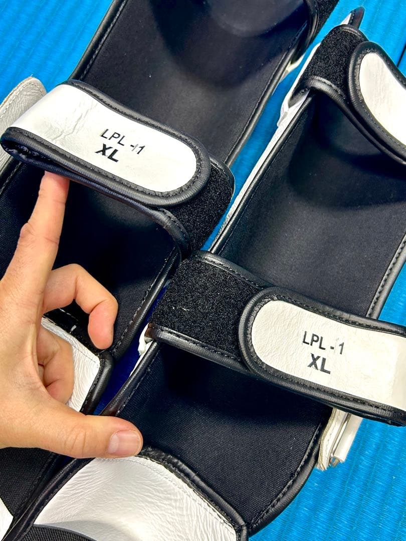 Windy レガース LPL 本革 本格的 ウィンディ キックボクシング 白