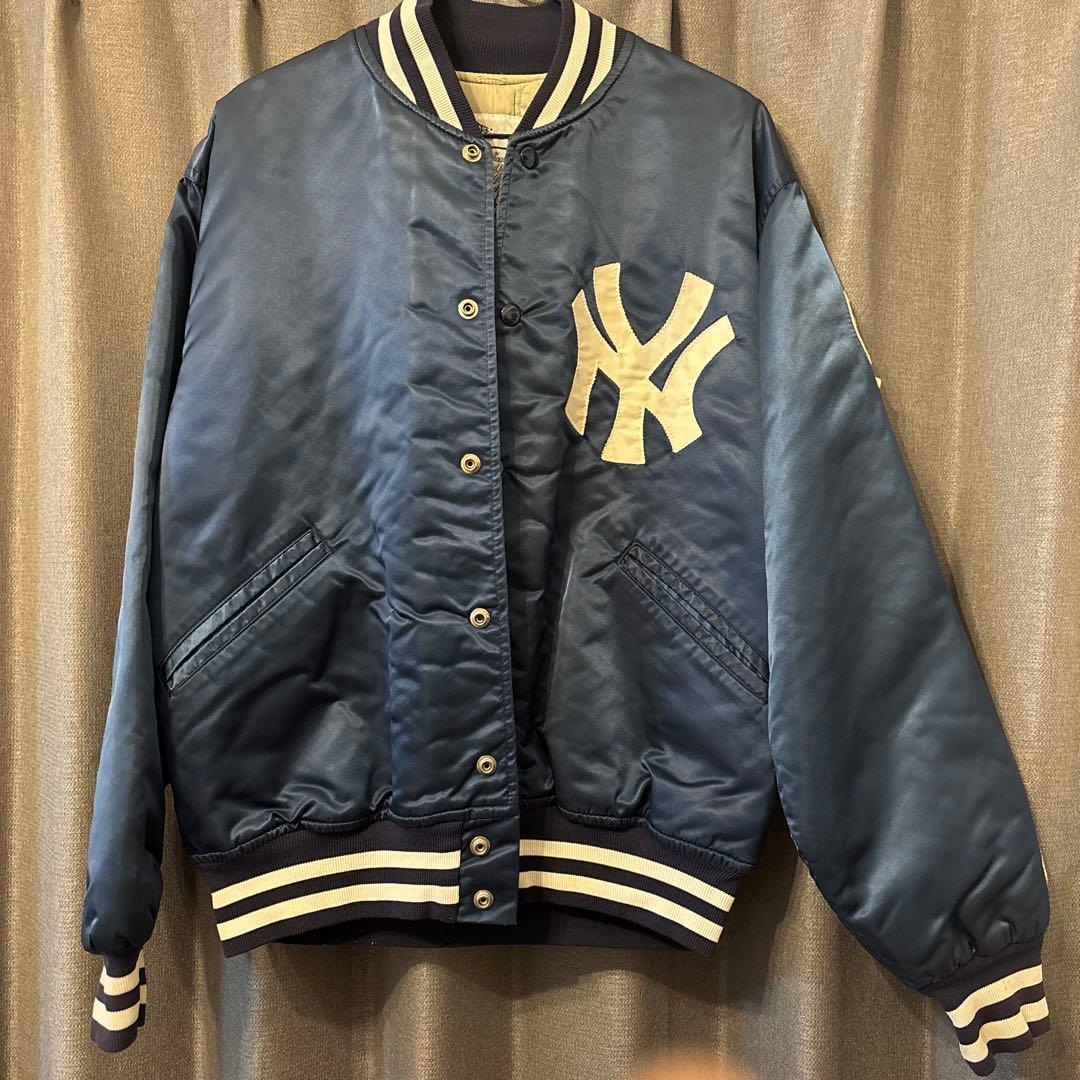 y*c様 週末値下げ‼️New York Yankees サテンジャケットLサイ