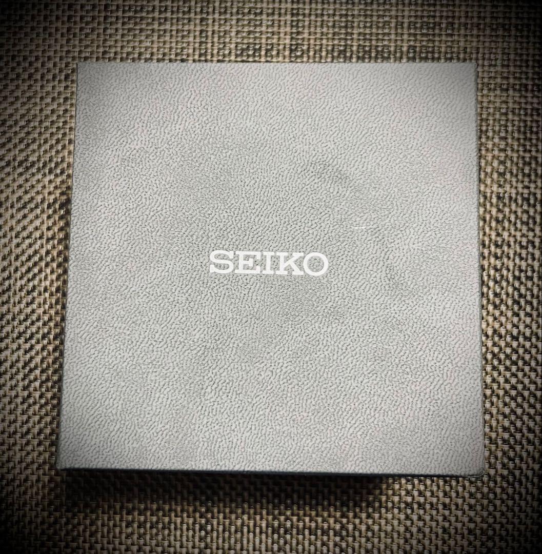 【極美品】CASIO G-SHOCK腕時計 GM-5600U