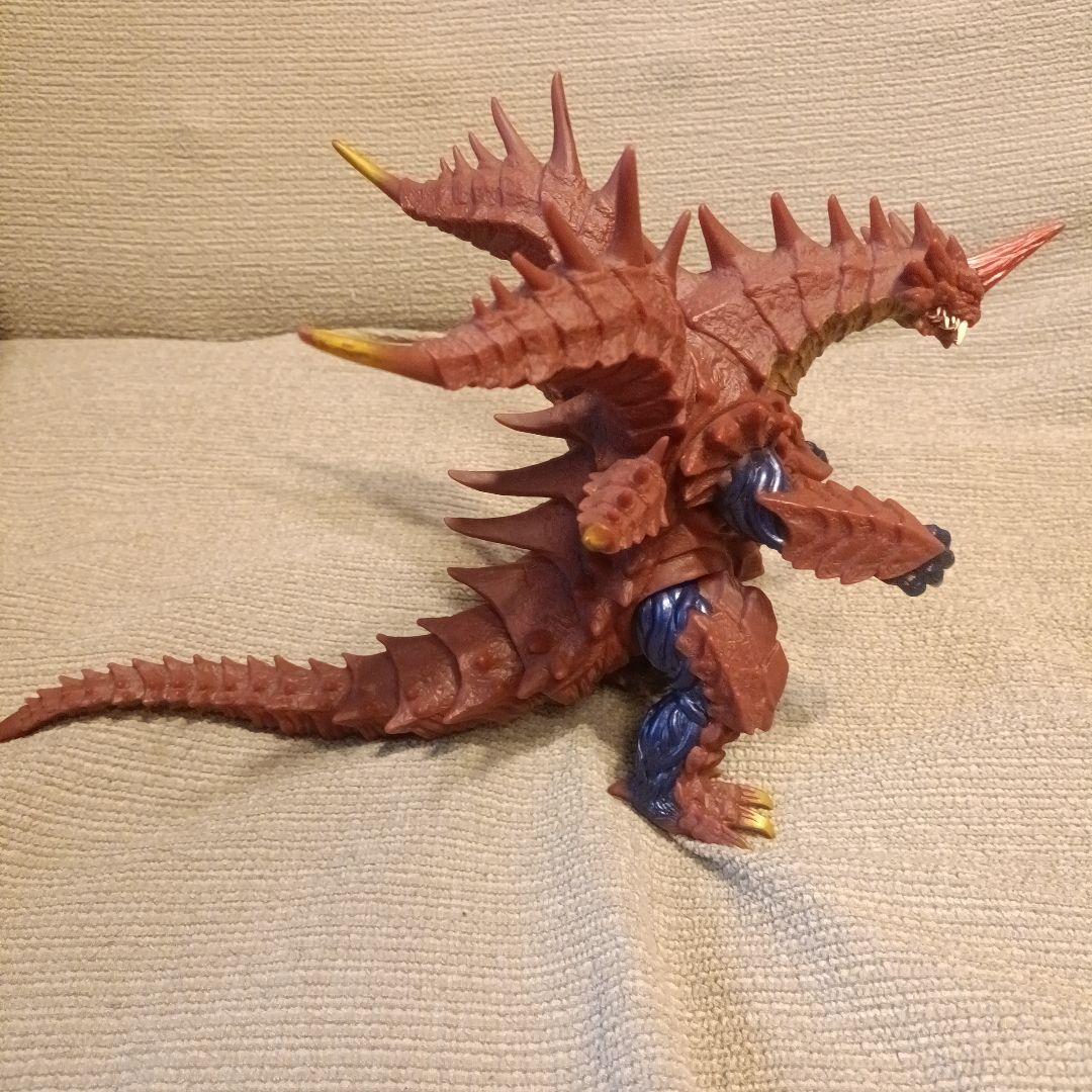 ウルトラ怪獣ＤＸシリーズ 「マガオロチ」ソフビ人形 (ウルトラマンオーブより)