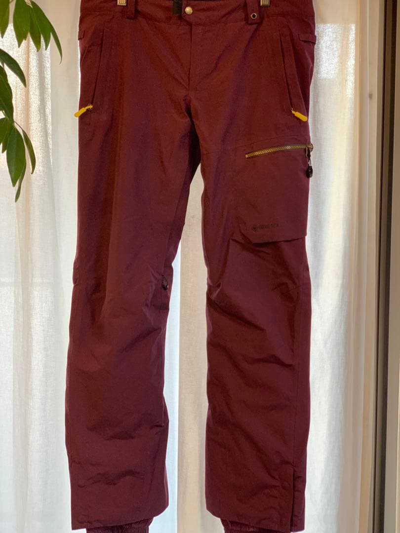美品686 GORE-TEX スノーボードパンツ