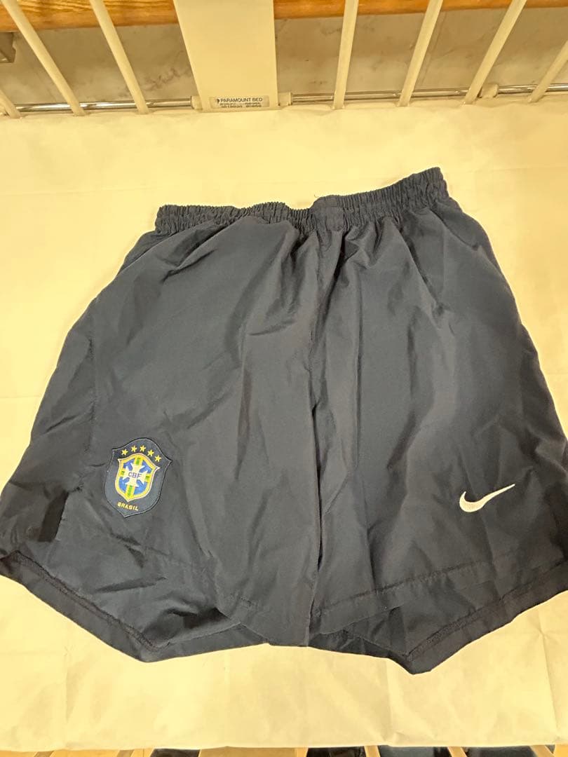 超貴重‼️ ブラジル代表　選手実使用TRパンツ　濃紺　US・L