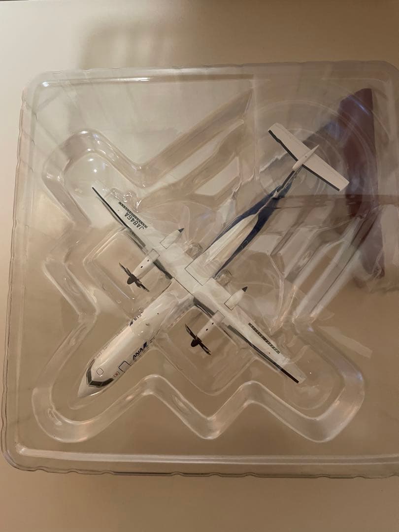 全日空商事　ANA DHC-8-400 inspiration 1/200