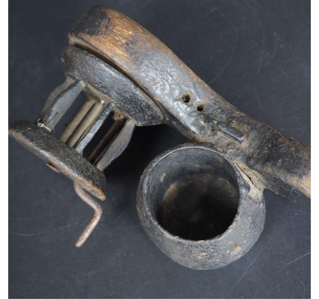 送料無料　非常に古い李朝狐（キツネ）形墨壺　朝鮮古美術