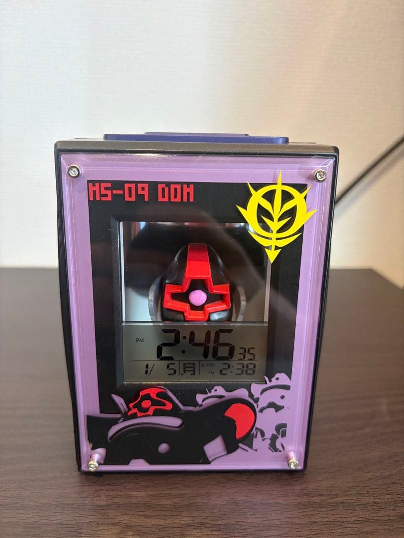 ガンダム　シャア専用ザク　グフ　ドム　目覚まし時計3点セット