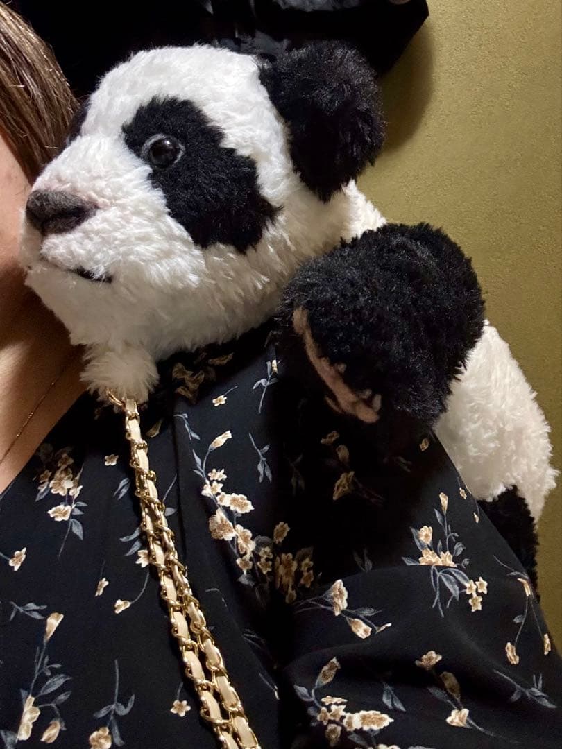 コロっとことり　リアル赤ちゃんパンダ編みぐるみバッグ