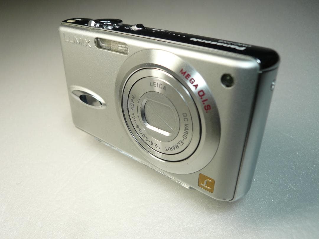LUMIX★DMC-FX8⭐️美品❤️完品(箱が無いだけ)⭕️安心の実働品