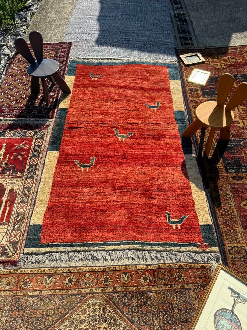 本物イラン手織りギャベ210×125cm 大判赤 ペルシャ絨毯 遊牧民 ラグ