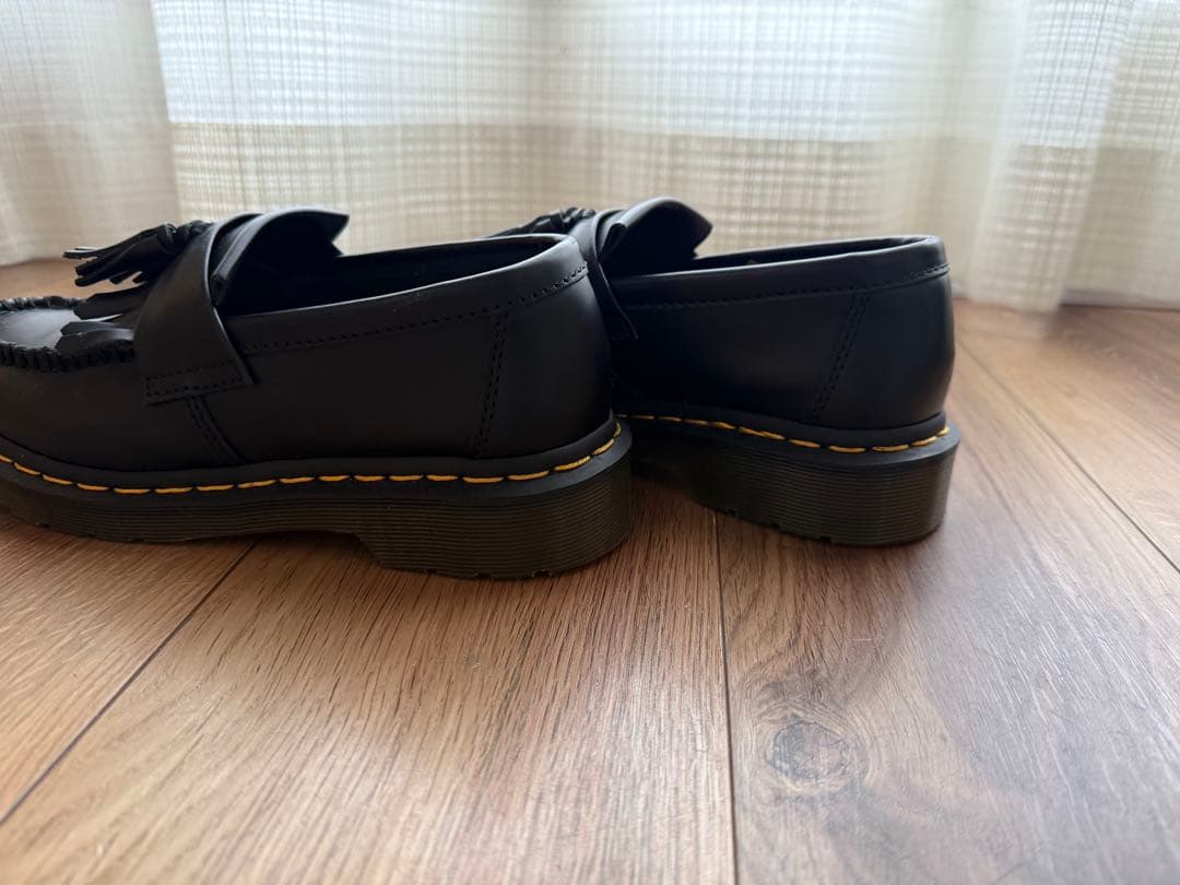 ほぼ新品未使用ドクターマーチン タッセルローファーUK5