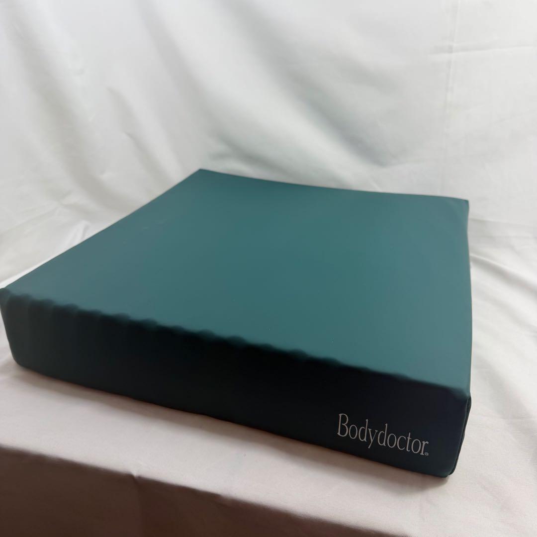 Bodydoctor クッション 7.5㌢厚 天然ラテックス 使用ボディドクター