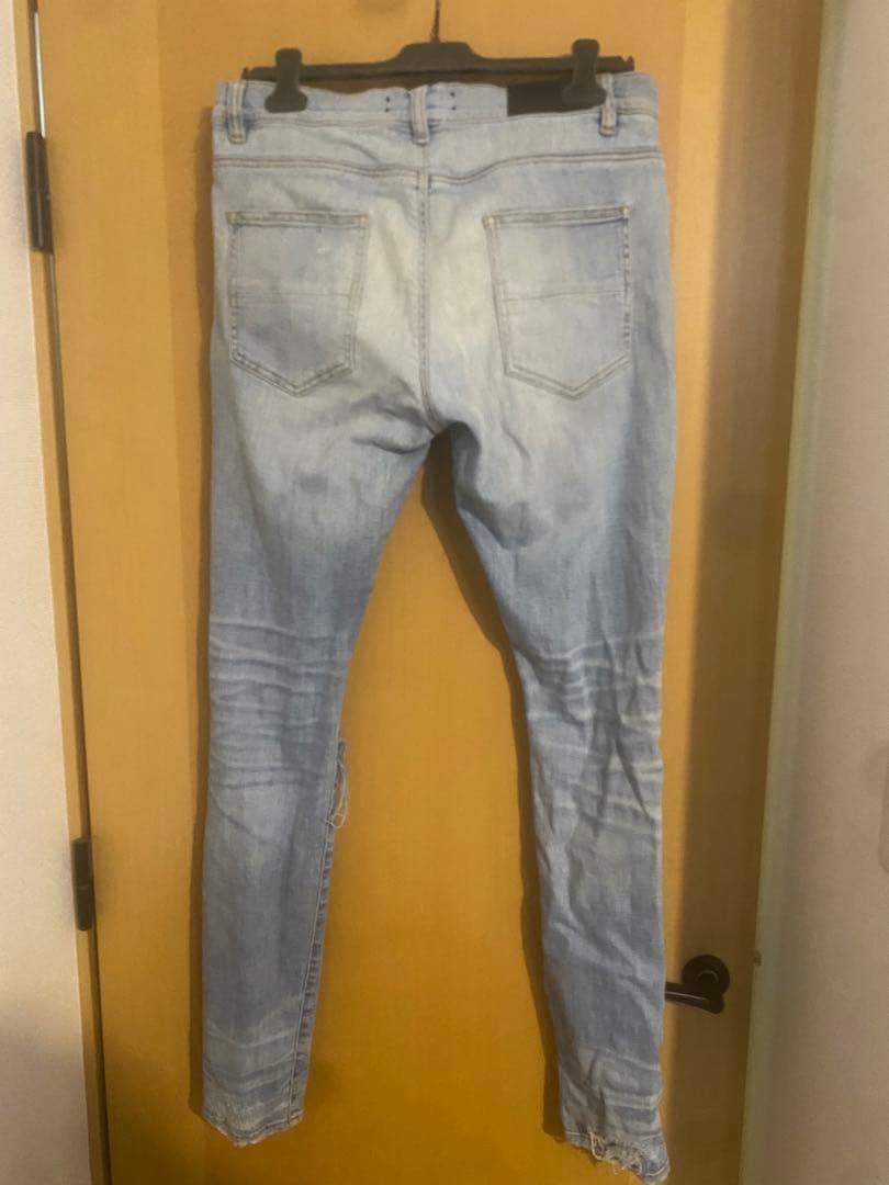 AMIRI クラッシュスキニーデニム