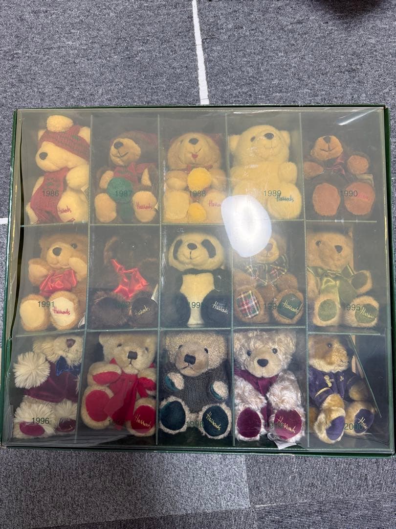 Harrods ハロッズ 限定品　テディベア　15周年　イヤーベア　クリスマス