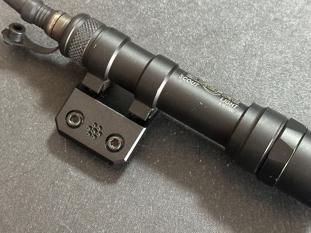 シュアファイア m600 系 フラッシュライト レプリカ マウント m-lok
