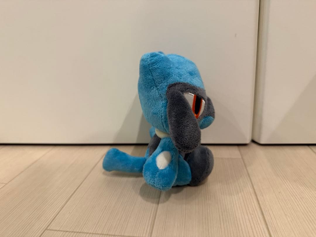 リオルドール　ぬいぐるみ　タグ付き