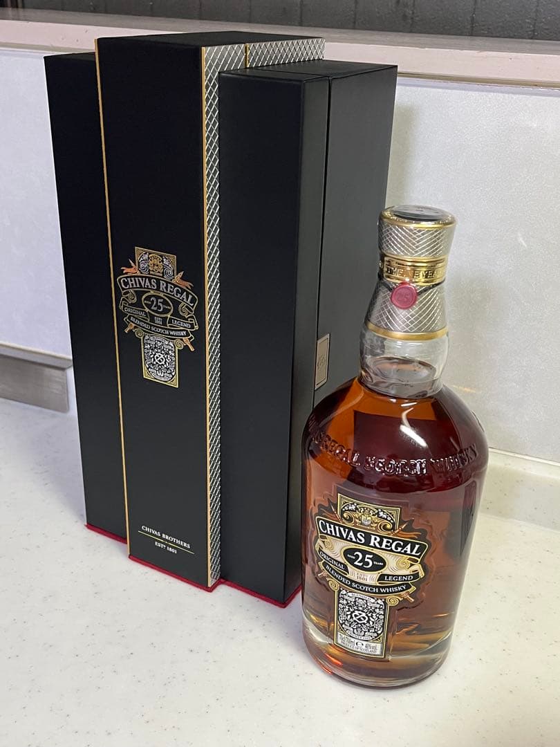 シーバスリーガル 25年 正規品 箱付き スコッチウイスキー