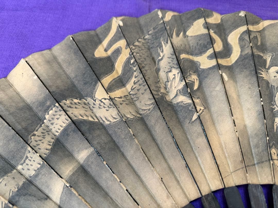 希少品　日本画　浮世絵師　歌川國歳肉筆　龍図鉄扇　軍扇（手慣らし鎧兜日本刀装具侍