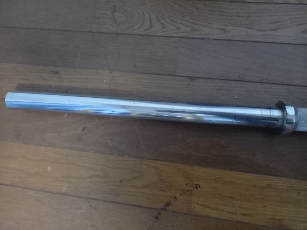 バーベルシャフト 穴形28ミリ　220cm