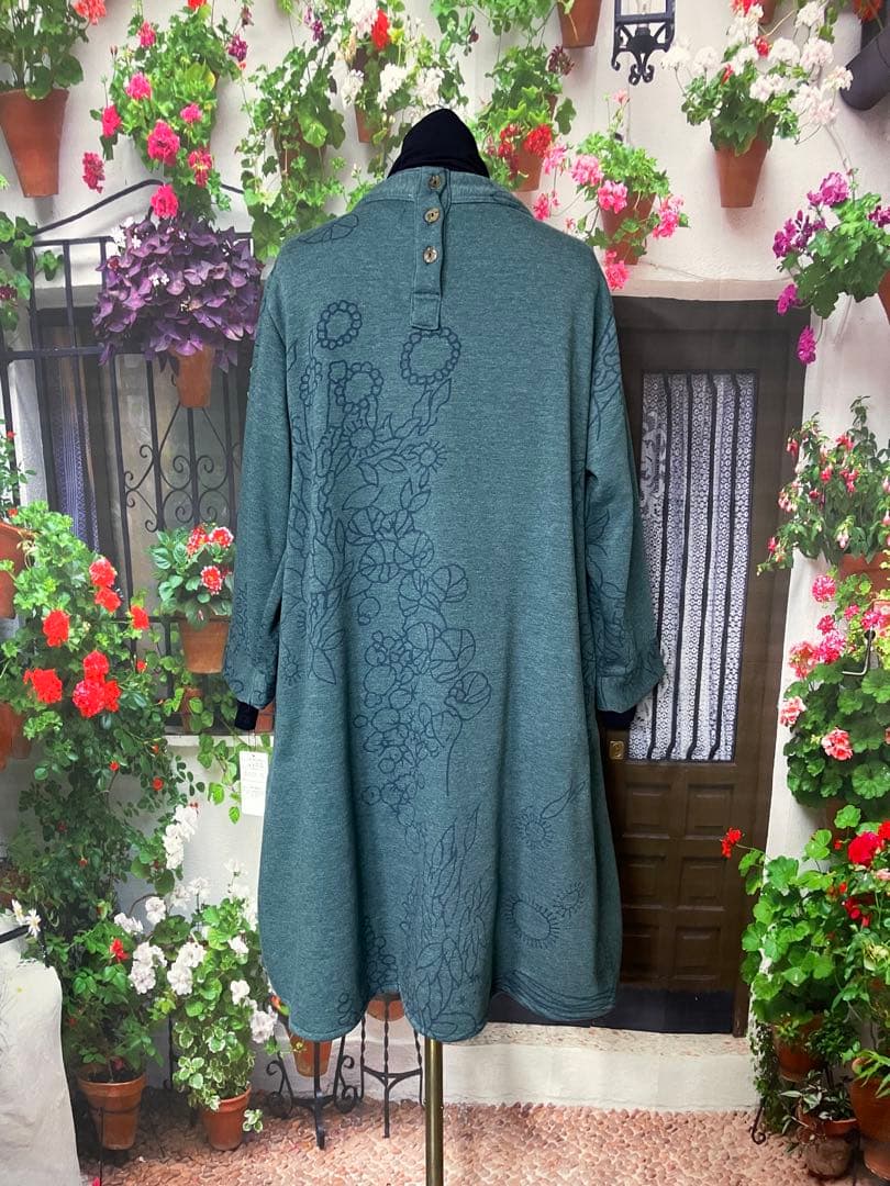 花210新品 厚手 裏起毛 上品♪ ボタニカルプリント Aラインワンピース