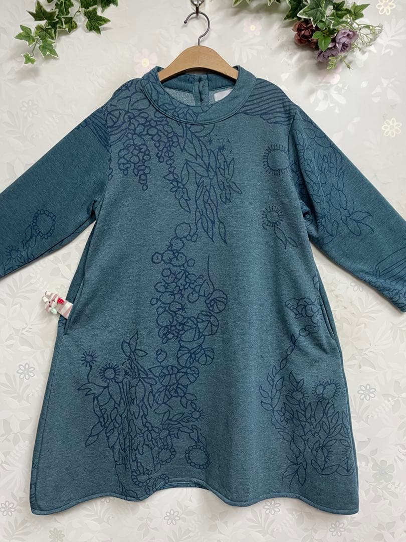 花210新品 厚手 裏起毛 上品♪ ボタニカルプリント Aラインワンピース