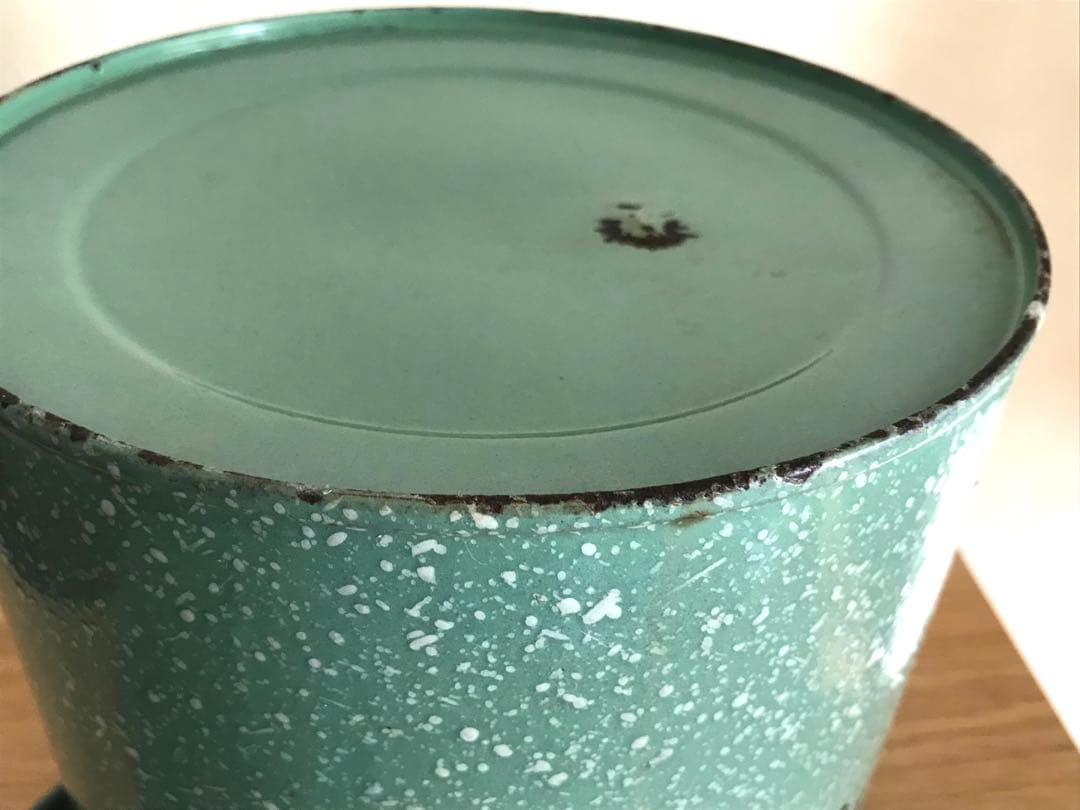 イギリス　ホーローフラワー缶　アンティーク