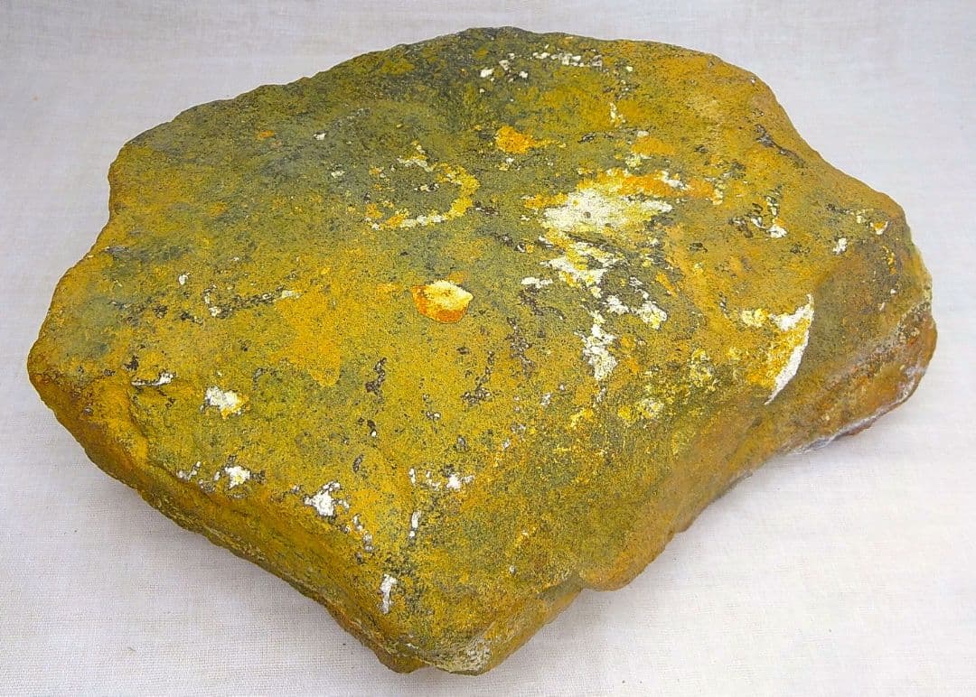 超レア!!高線量!!増富温泉ラジウム黒鉱石（159)4701gお風呂用