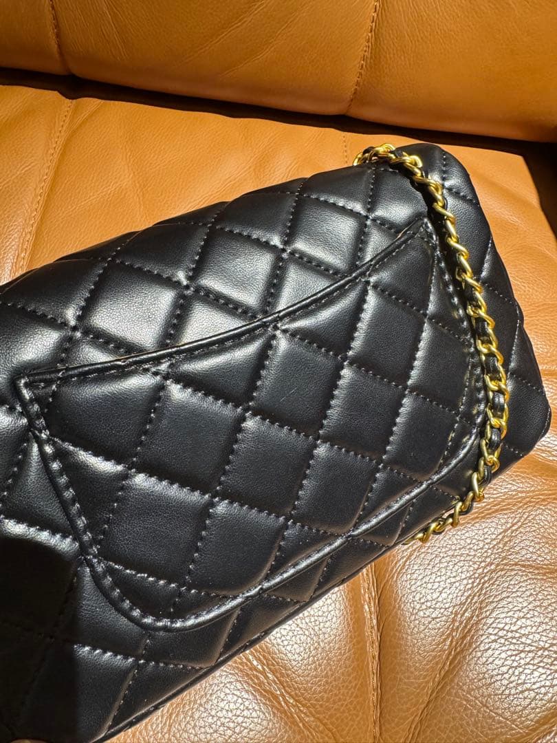 CHANELブラックショルダーバッグ　キルティングノベルティ商品非売品