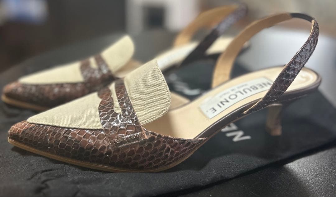 ネブローニ リネン パイソン コンビバックストラップパンプス 37.5