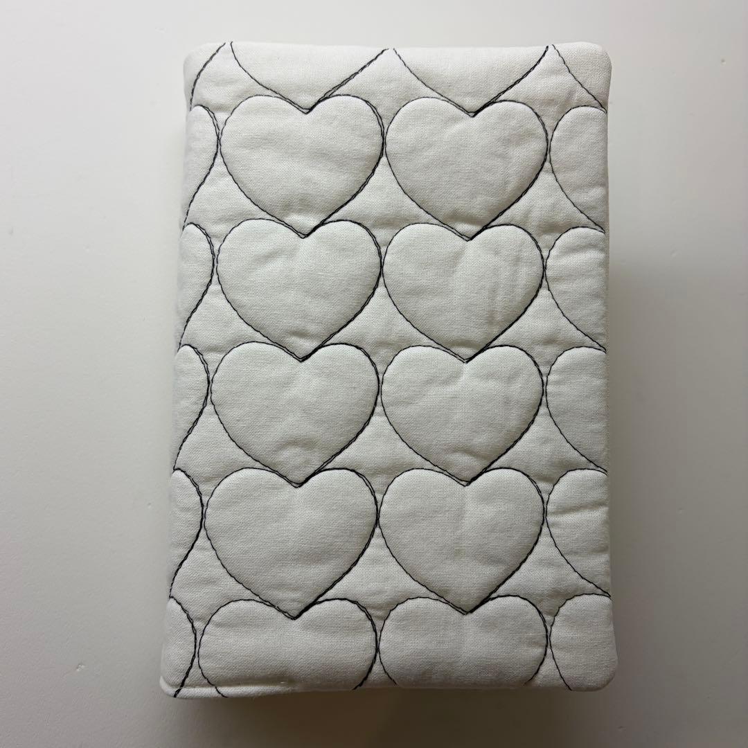 バインダーカバー　モノトーン　ハート　A6 韓国　貯金